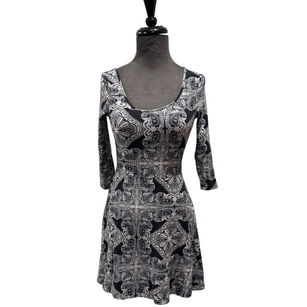 Charlotte Russe Black White Paisley Medallion Fit Flare‎ Skater Dress